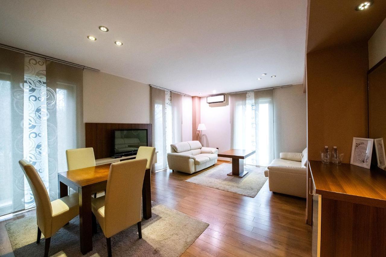 Hotel Villa Ekaterina Vakarel Экстерьер фото